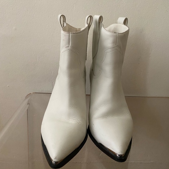 Steve Madden Zora White Leather Pointed Toe Ankle Boots Cowboy Western - Picture 6 of 10